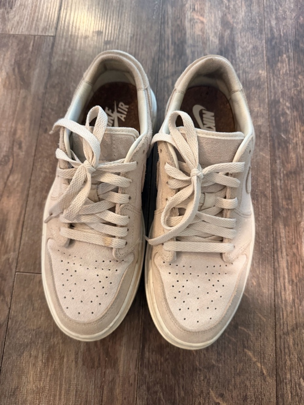 🐎Nike Women's Beige Suede Sneakers